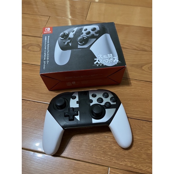 （二手）NS Nintendo Switch Pro 控制器 手把 (任天堂明星大亂鬥) 特仕款+原廠傳輸線