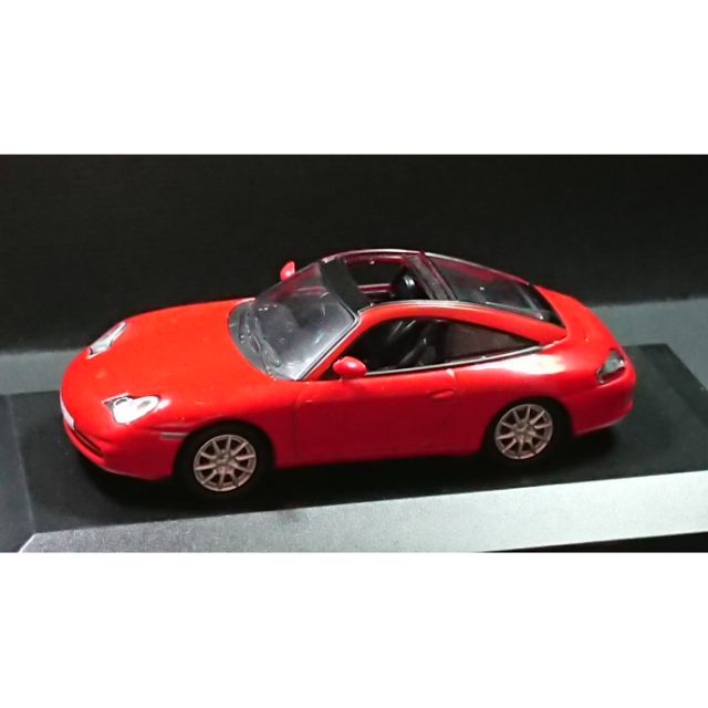 【經典車坊】1/43 Porsche 911 (996) Targa 硬頂敞蓬跑車 by DeAgostini 附展示盒