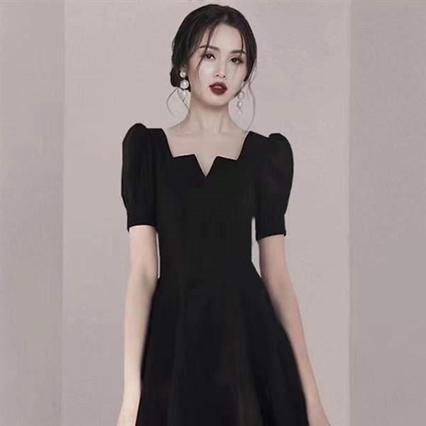 黑色小禮服女 短洋裝 法式復古洋裝 短袖洋裝 赫本風平時可穿法式復古氣質收腰顯瘦連身裙N190-8280.  衣時尚