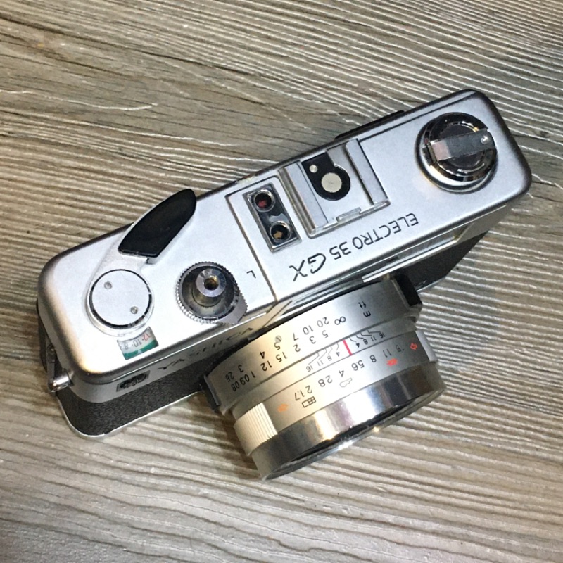 裝置藝術品 Yashica ELECTRO 35GX 桌鐘 紙鎮