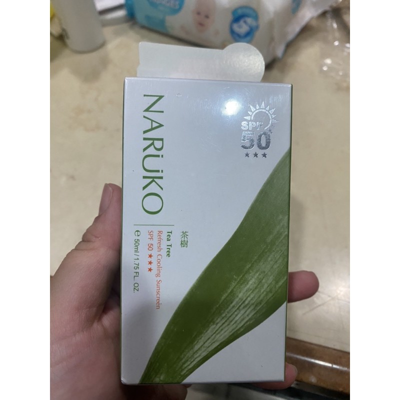 NARUKO 茶樹抗痘冰肌防曬乳 SPF50*** 防曬