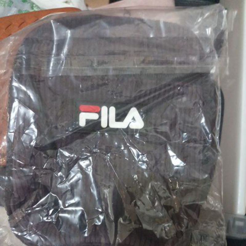 FILA斜背包布質包（可議價）