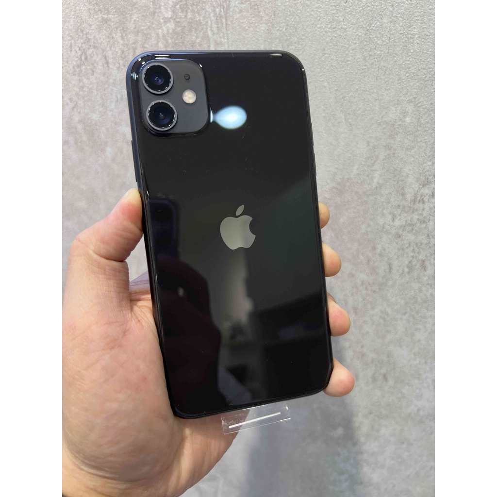 iPhone11 128G 黑色 剛出保險換整新機 漂亮無傷 只要14500 !!!