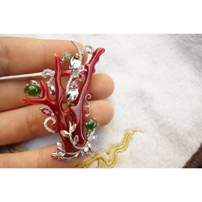 天然-阿卡紅珊瑚-台灣玉-樹枝鑲嵌設計-胸針墜子兩用-編號C