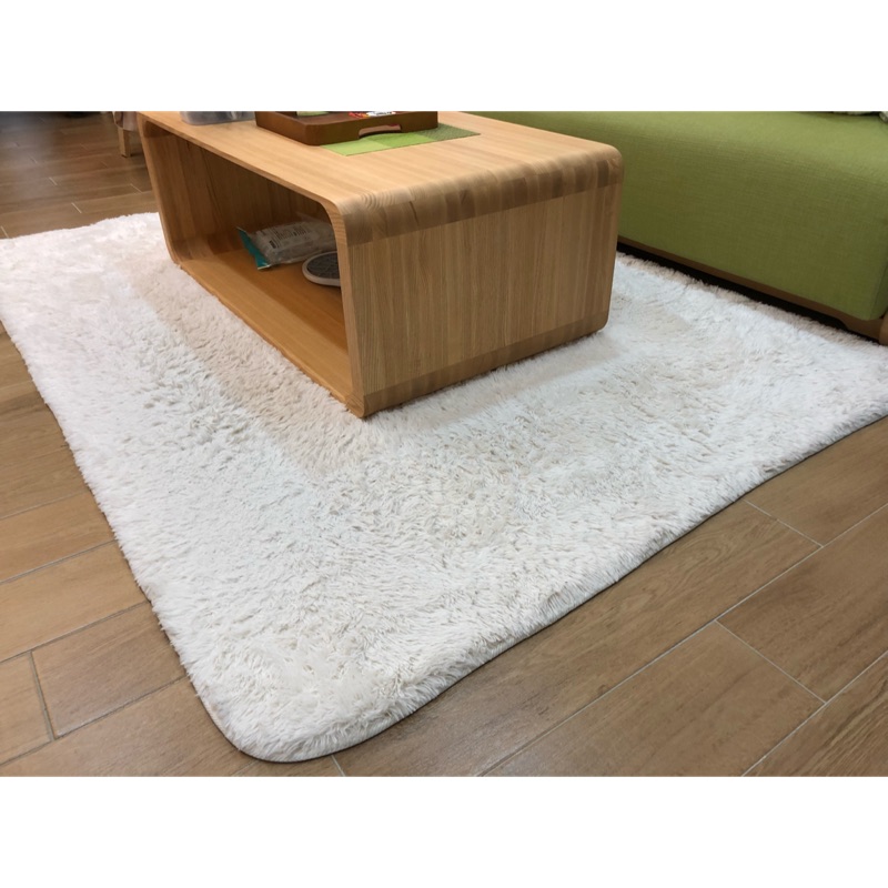 佑美地毯 二手米白色7成新 140x200 便宜出售