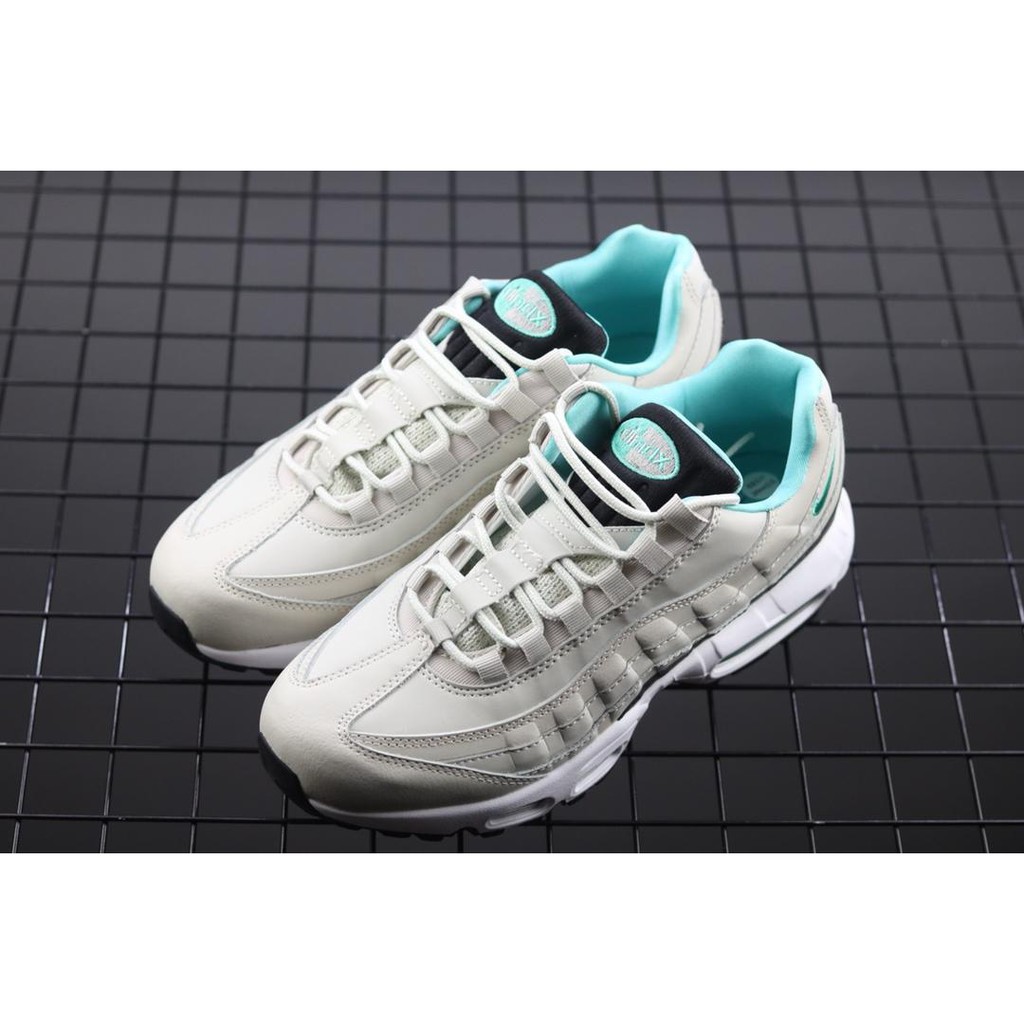 air max 95 essential light bone