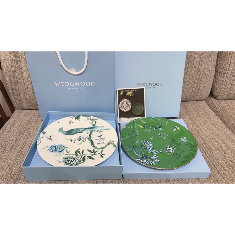 已預訂）全新 英國WEDGWOOD 翠玉鳳凰盤（白+綠雙組合加英國wedgwood翠玉鳳凰杯盤三件組