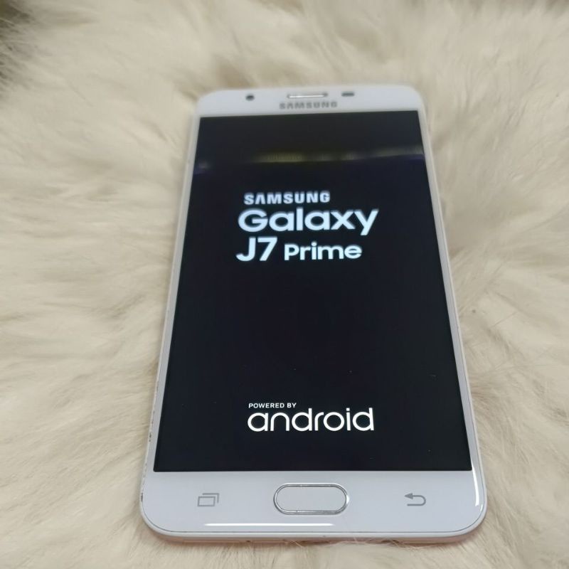 SAMSUNG Galaxy J7（零件機）