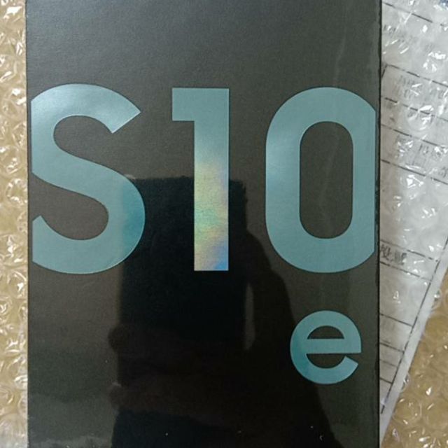 全新未拆 Samsung Galaxy S10e (6G/128G) - 絢光綠 綠色