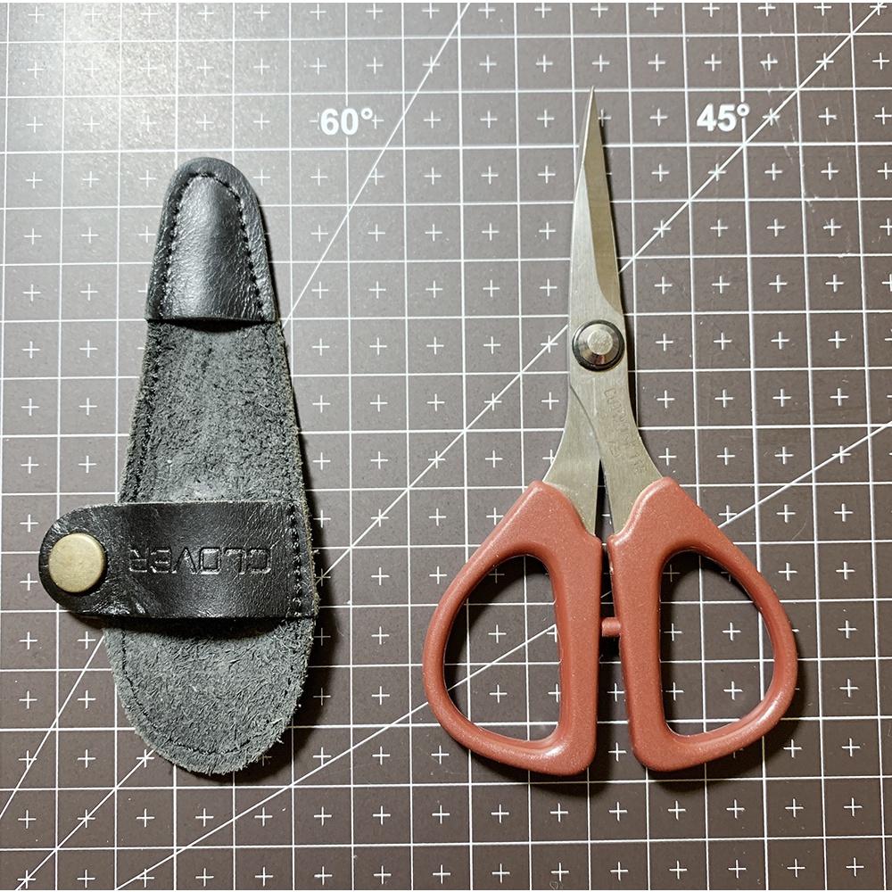 手工材料出清 二手 Clover 可樂牌 日本製 暗紅色 11.5cm 弧形剪刀 布用剪刀 線剪 拼布 工具 DIY