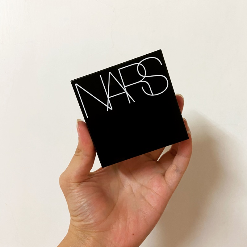 NARS 超持久亮顏氣墊粉餅（蕊+粉撲）