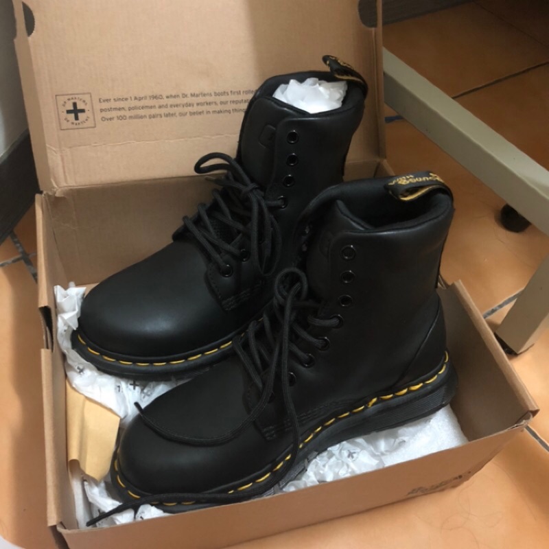 dr martens lexington