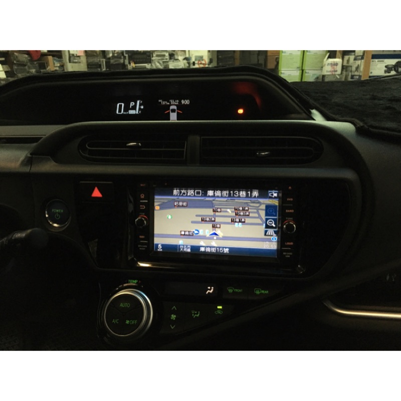 Toyota Prius c 升級音響安卓系統