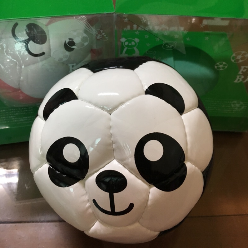 Football zoo-熊貓(For Yunling huang)