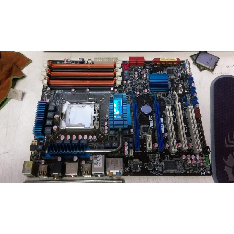 華碩  P6T SE 主機板 /1366/DDR3/X58  二手良品 含擋板 $1200元