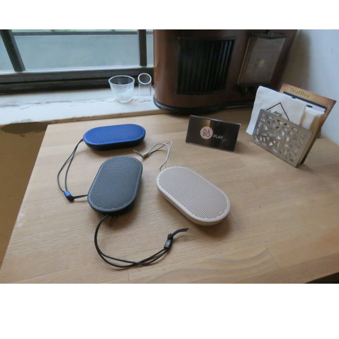 b and o play beoplay p2