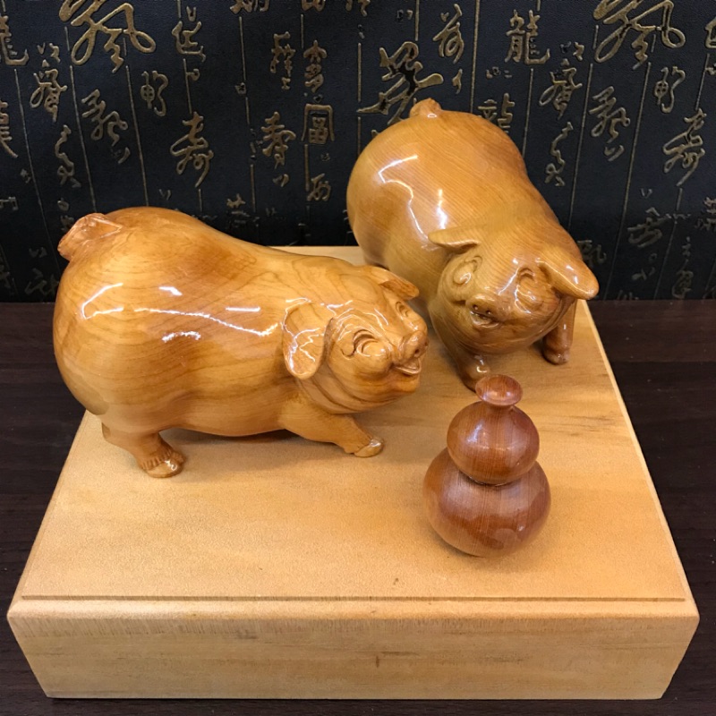 肖楠雕刻豬 祝福檜木豬 整組販售（送底座+葫蘆）