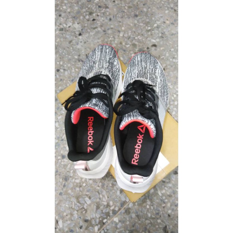 Reebok cn6520 運動鞋us9 / 27cm （限vincent2781下標） | 蝦皮購物