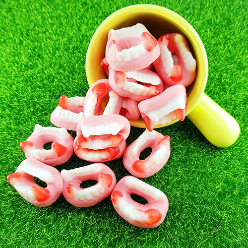 嘗甜頭 TROLLI 吸血鬼牙齒 200公克 牙齒 QQ糖 水果軟糖 造型軟糖 進口 德國 整人 萬聖節 豬膠