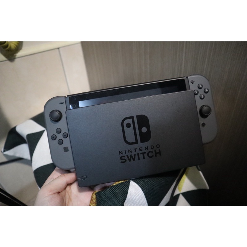 任天堂 Nintendo Switch 電力加強版主機 黑灰 近全新 配件均在
