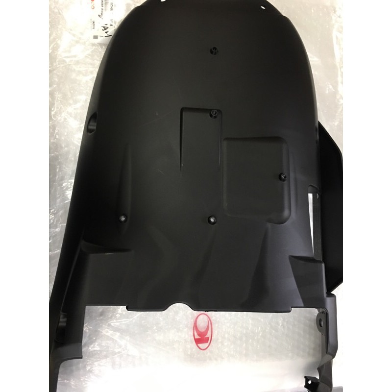 Racing S 125 下罩蓋（黑）