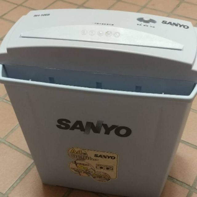 SANYO 直條式碎紙機 SH-1068