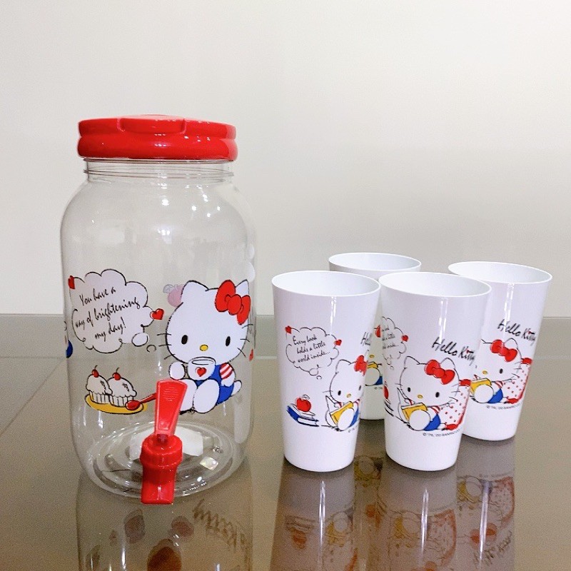 全新 Hello Kitty 現貨 冰桶 飲料桶 冷水壺 附4個杯子 🎄交換禮物🎁