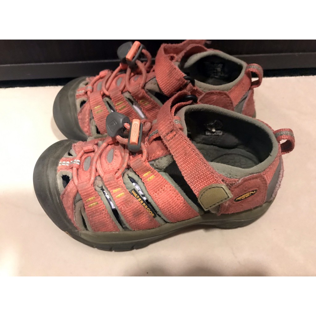 自售 二手 美國 KEEN CLEAR WATER CNX 男童款 輕量化 專業護趾涼鞋