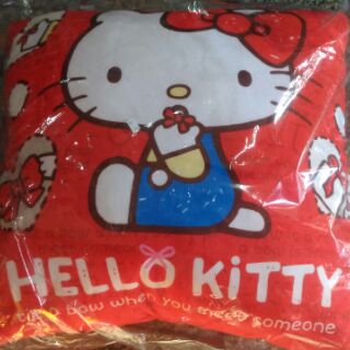 Hello kitty 抱枕 18吋三麗鷗 KITTY方型保暖枕 KITTY 保暖枕 午安枕 蝴蝶結方型保暖枕