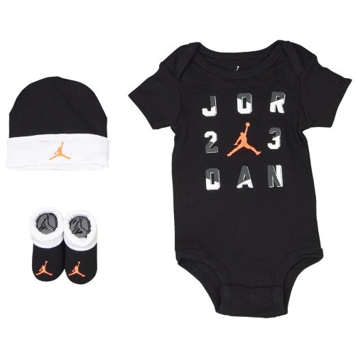 咩兒美國代購💗Jordan AJ23 黑色包屁衣彌月禮盒 含嬰兒襪&amp;嬰兒帽