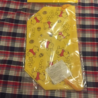 日本東京迪士尼disney 樂園限定小熊維尼束口袋 便當袋