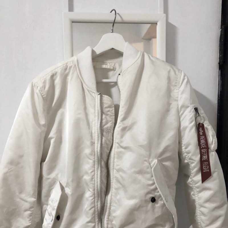 Alpha Industries MA1 飛行夾克 白 女款