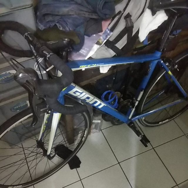 giant defy