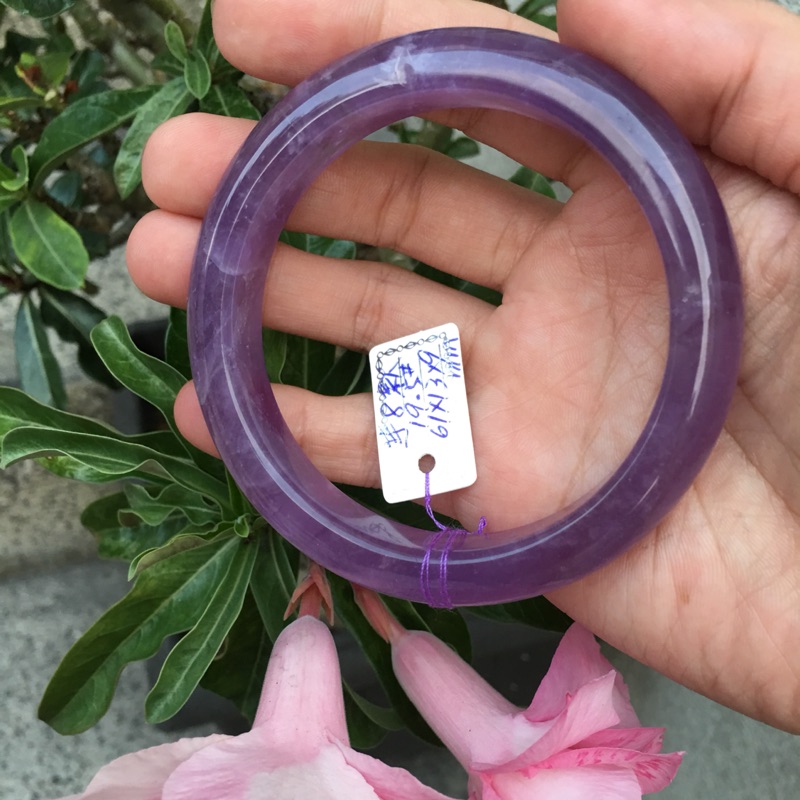 AAA+天然紫水晶手鐲～ 窄版～ 《芋8款》，手圍19.5號，內徑61mm寬13厚9mm, 薰衣草紫水晶、天然紫水晶手環