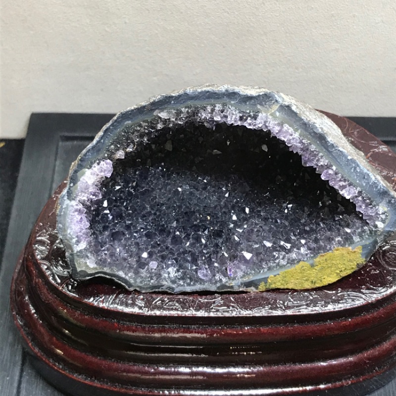 【SGG 水晶金坊】原皮烏拉圭紫晶小洞 紫到發黑 晶體超閃 小小精品