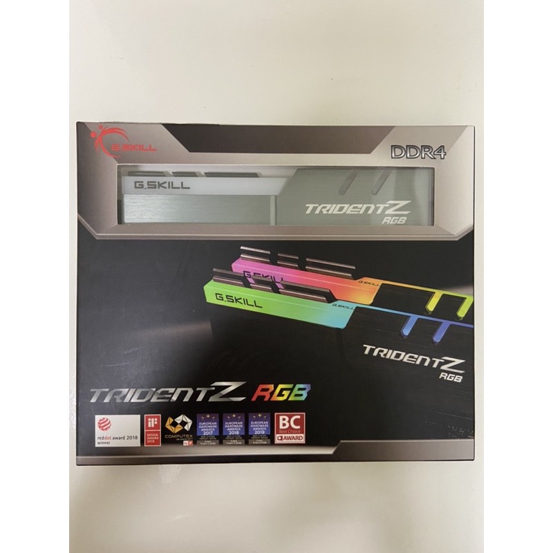 二手 極新 芝奇 幻光戟 G.SKILL RGB DDR4 3200 16G ( 8G x2 ) RAM 超頻記憶體