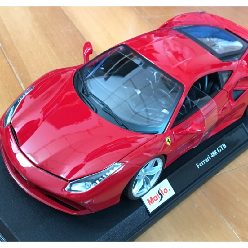 Maisto 1:18 法拉利 Ferrari 488