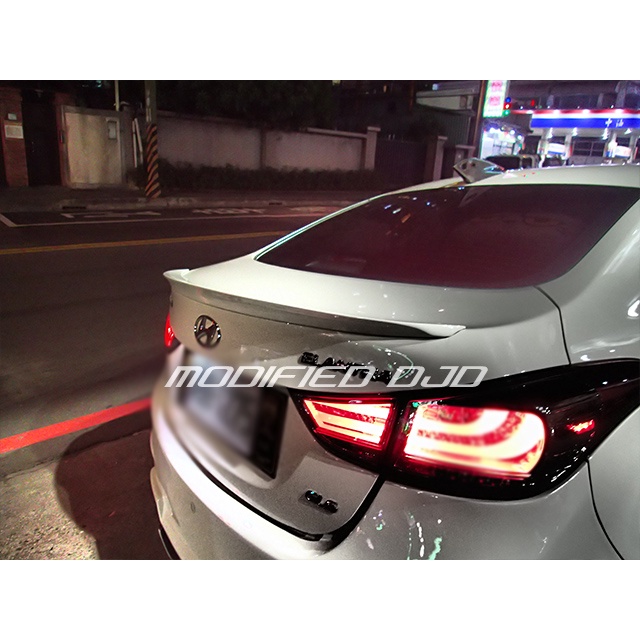 DJD21063001 HYUNDAI 現代汽車 Elantra LED粗光柱紅白晶鑽高品質尾燈組