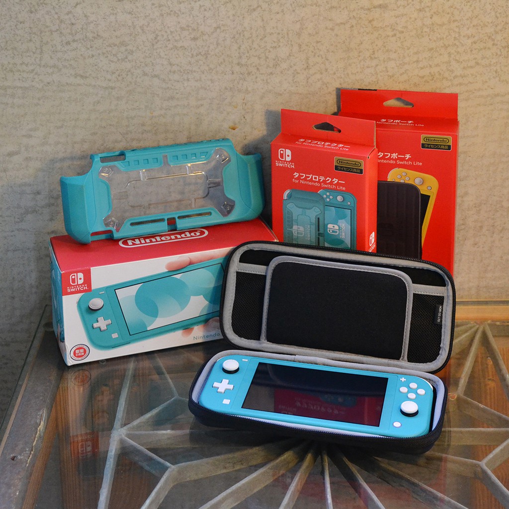 【二手女用主機套組】Nintendo NS Switch Lite 藍綠色 (含貼 附原廠授權保護殼&amp;包)
