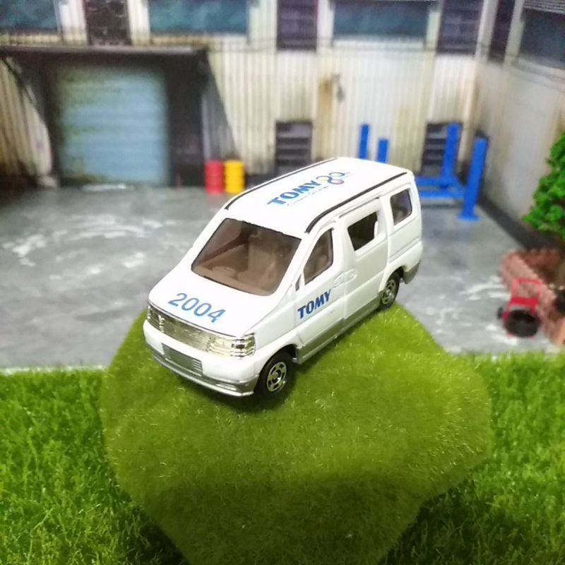 絕版TOMICA TOMY NISSAN ELGRAND 無盒