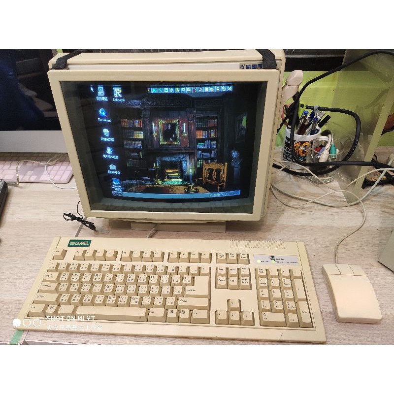 麥克兄弟 道具出租 Y2k 80~90年代 古董電腦 CRT螢幕 PC win 95 98 2000 Xp