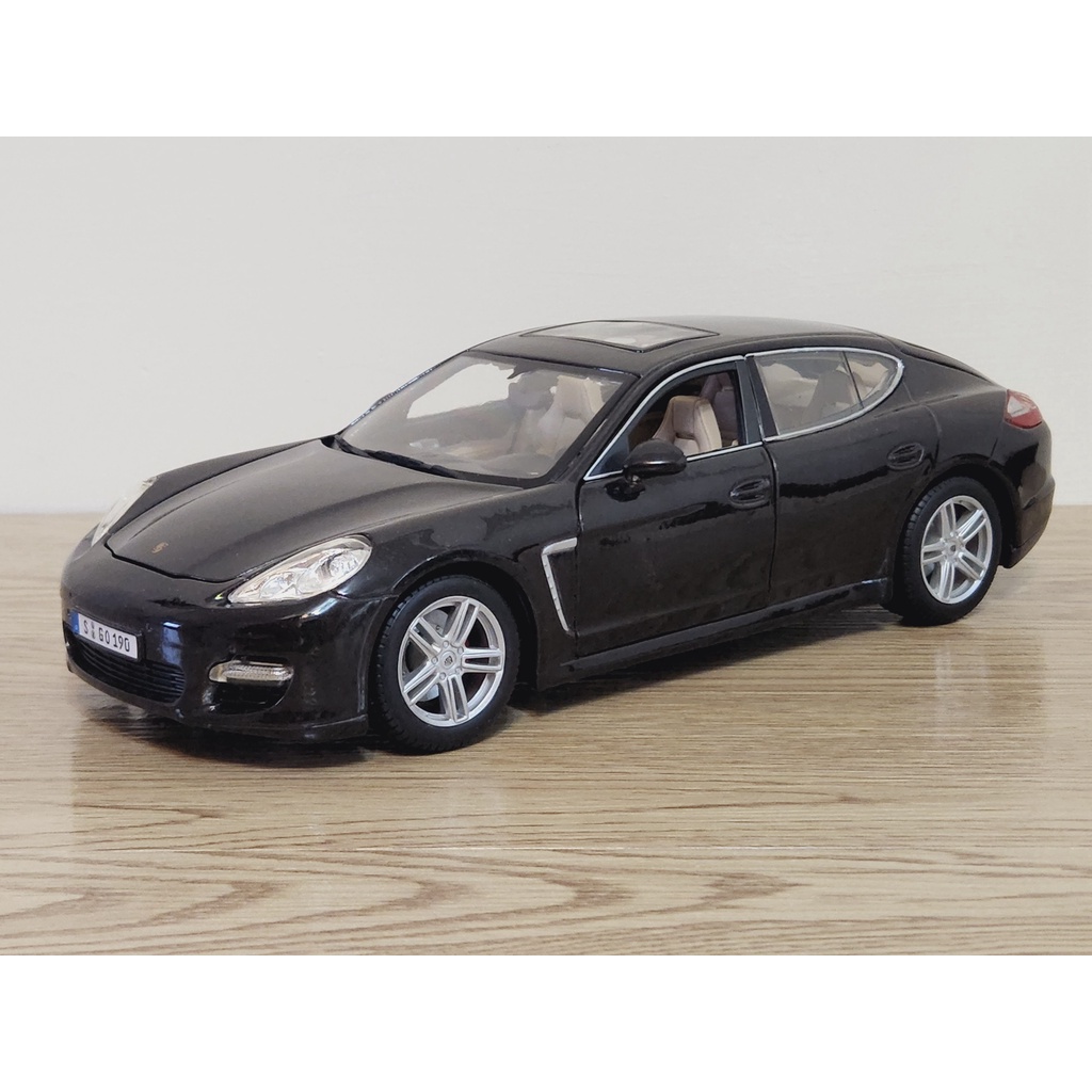 1:18 Maisto Porsche Panamera Turbo 黑色 保時捷帕拉梅拉