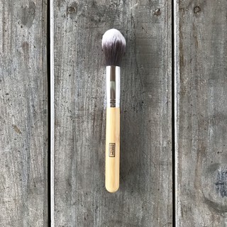 Everyday Minerals Tapered Sculpting Face Brush 錐形打亮刷 修容刷