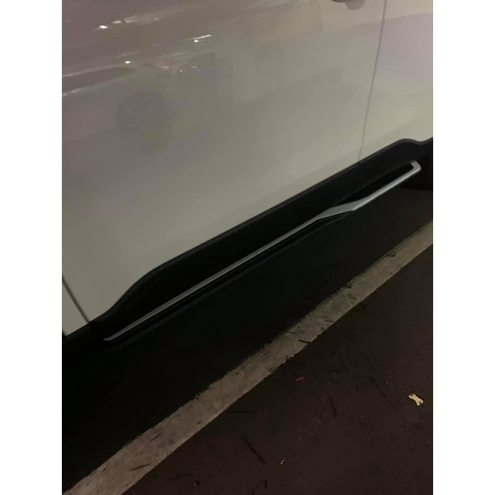 明耀汽車~豐田 COROLLA CROSS 原廠樣式 車側踏板