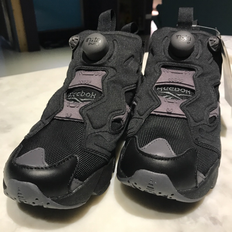 Reebok Pump 9成新無鞋墊 蝦皮購物