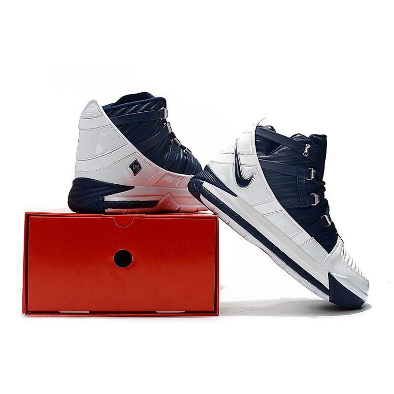 white high top basketball shoes
