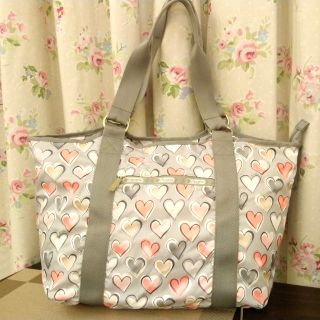 😺北極貓的藏寶屋😺美國Lesportsac 8017降落傘布大托特包水餃包媽媽包旅行包旅行袋 手繪愛心/繽紛花朵