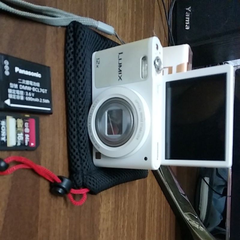 Panasonic Lumix DMC-SZ10數位相機(12X變焦螢幕可翻轉）