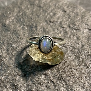 Opal 晶質白歐泊純銀戒指(2208R34) 蛋白石 蛋白石戒指 歐泊 歐泊戒指 純銀戒指