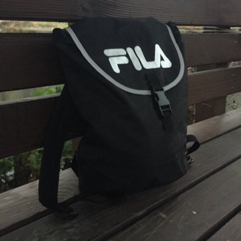 [East/東] 特價 Fila Logo Bag Backpack 黑 束口袋 水桶包 圓筒包 後背包 後背 背包